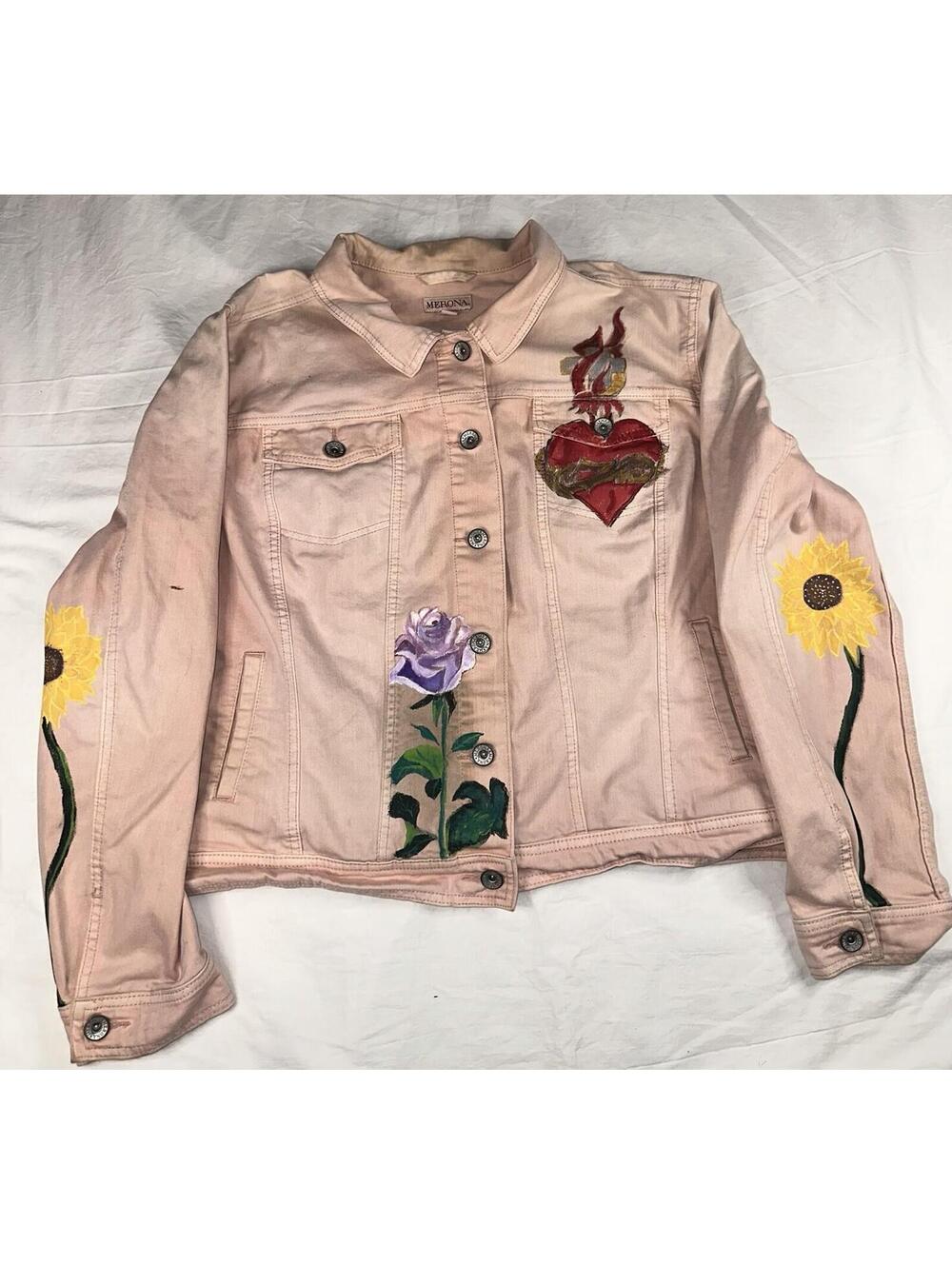 🌸 Hand Painted Lioness Crown Pink Denim Jacket XXL 🌸